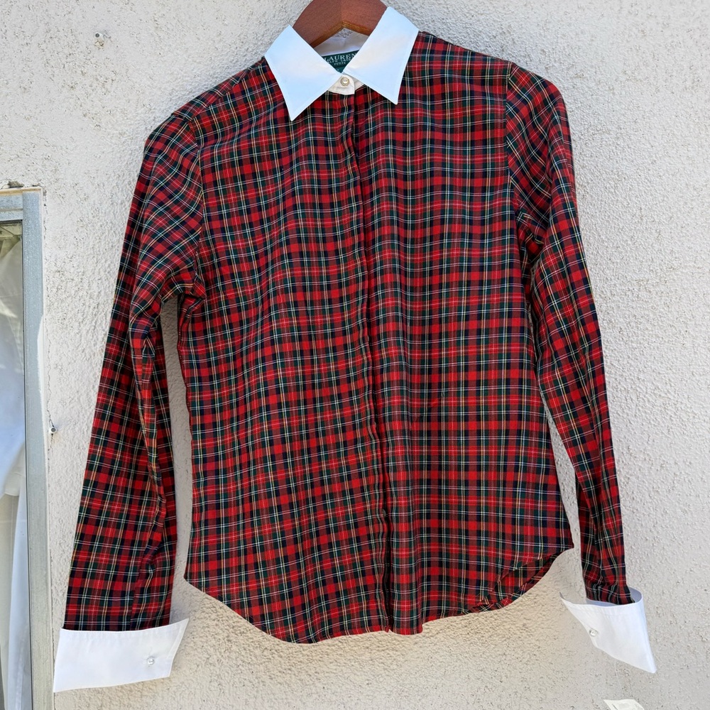 Lauren Ralph Lauren Button up collared plaid shirt
